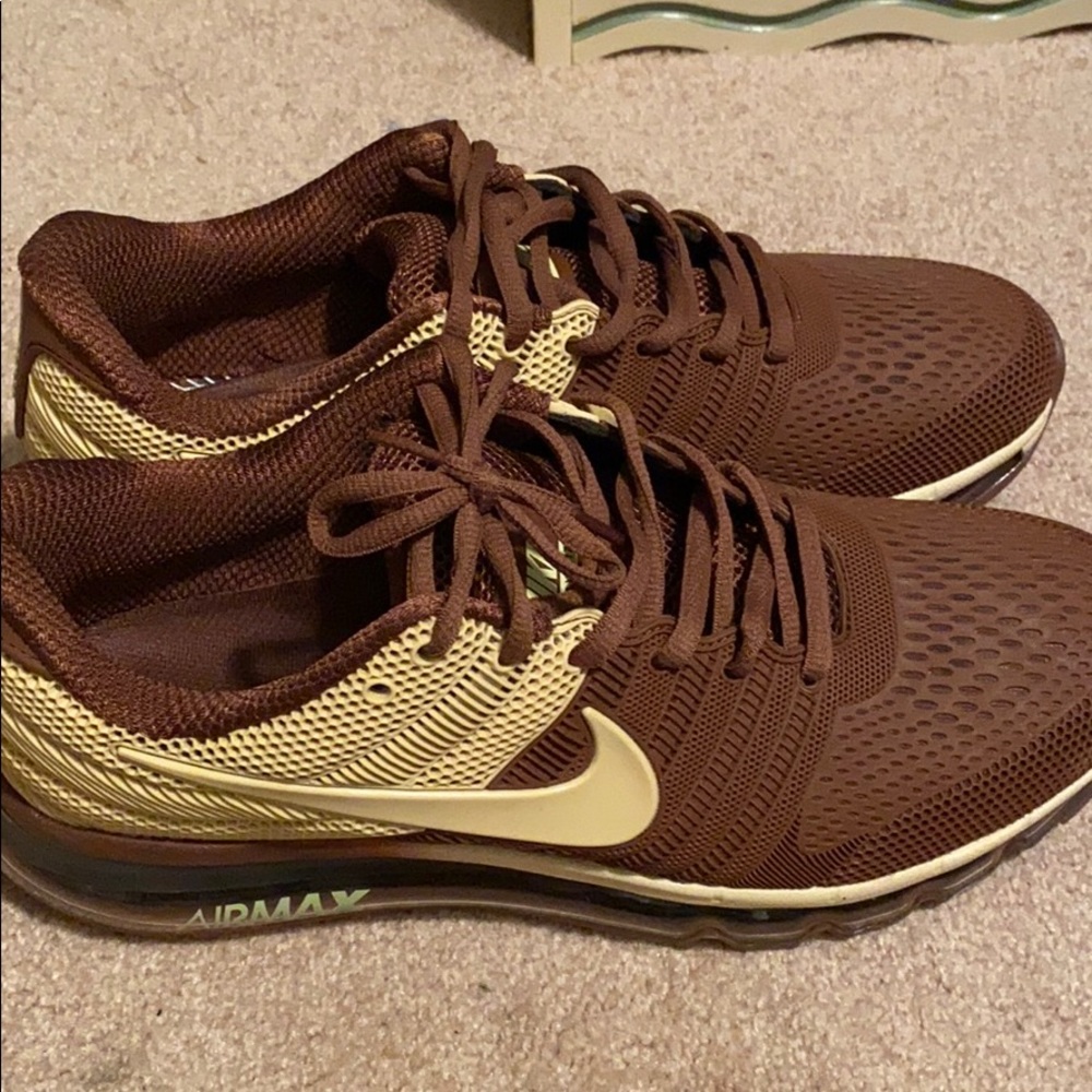 New without box Size 13 runs small